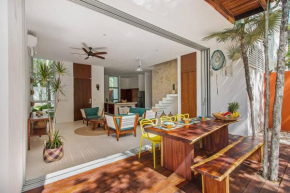 Villa Ujo 100 mb WiFi 2 Private Pools